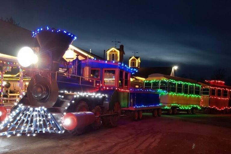 The Musical Spicer Express Makes Train Stops To Santa – LittleGuide Detroit