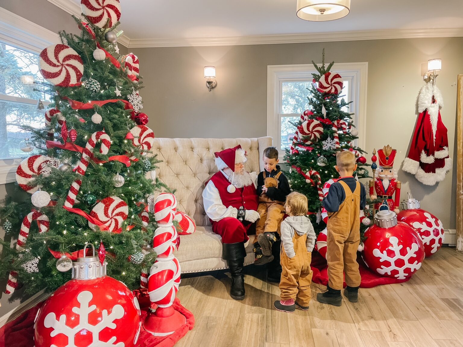 Blake Farms Offers a Picture Perfect Santa Experience - LittleGuide Detroit