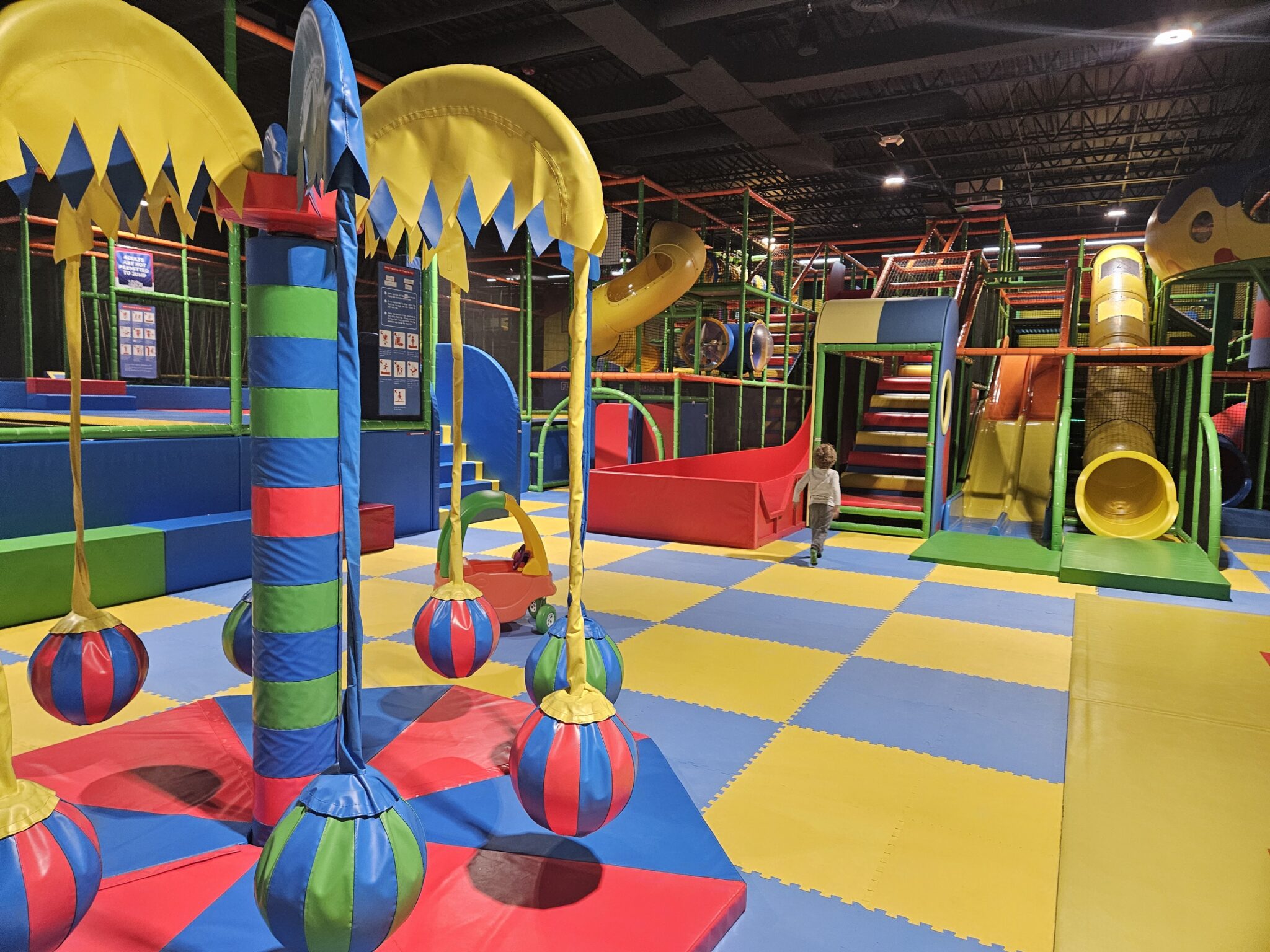 Check Out The New YoYo’s Fun Center In Clinton Township - LittleGuide ...