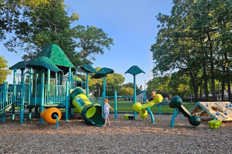 Best Playgrounds For Toddlers In Metro Detroit – LittleGuide Detroit