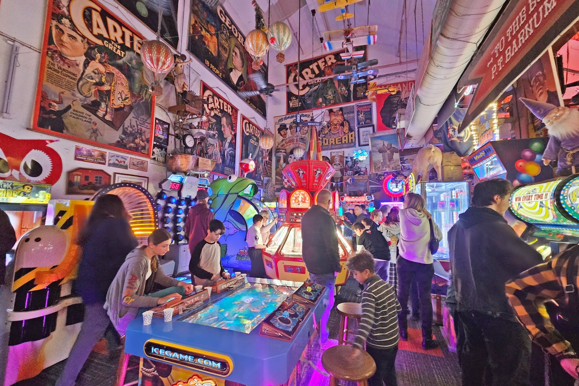 5 REASONS TO VISIT FARMINGTON WITH KIDS - LittleGuide Detroit