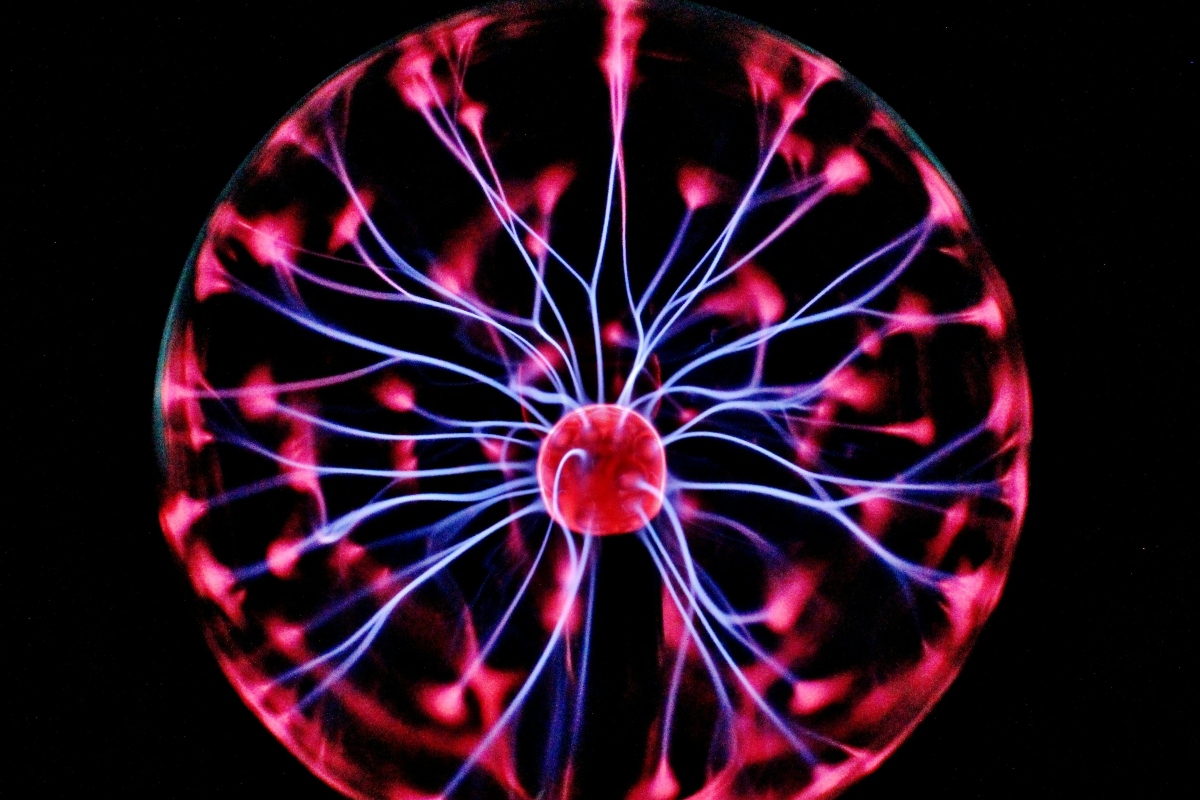 https://www.pexels.com/photo/plasma-ball-illustration-414860/