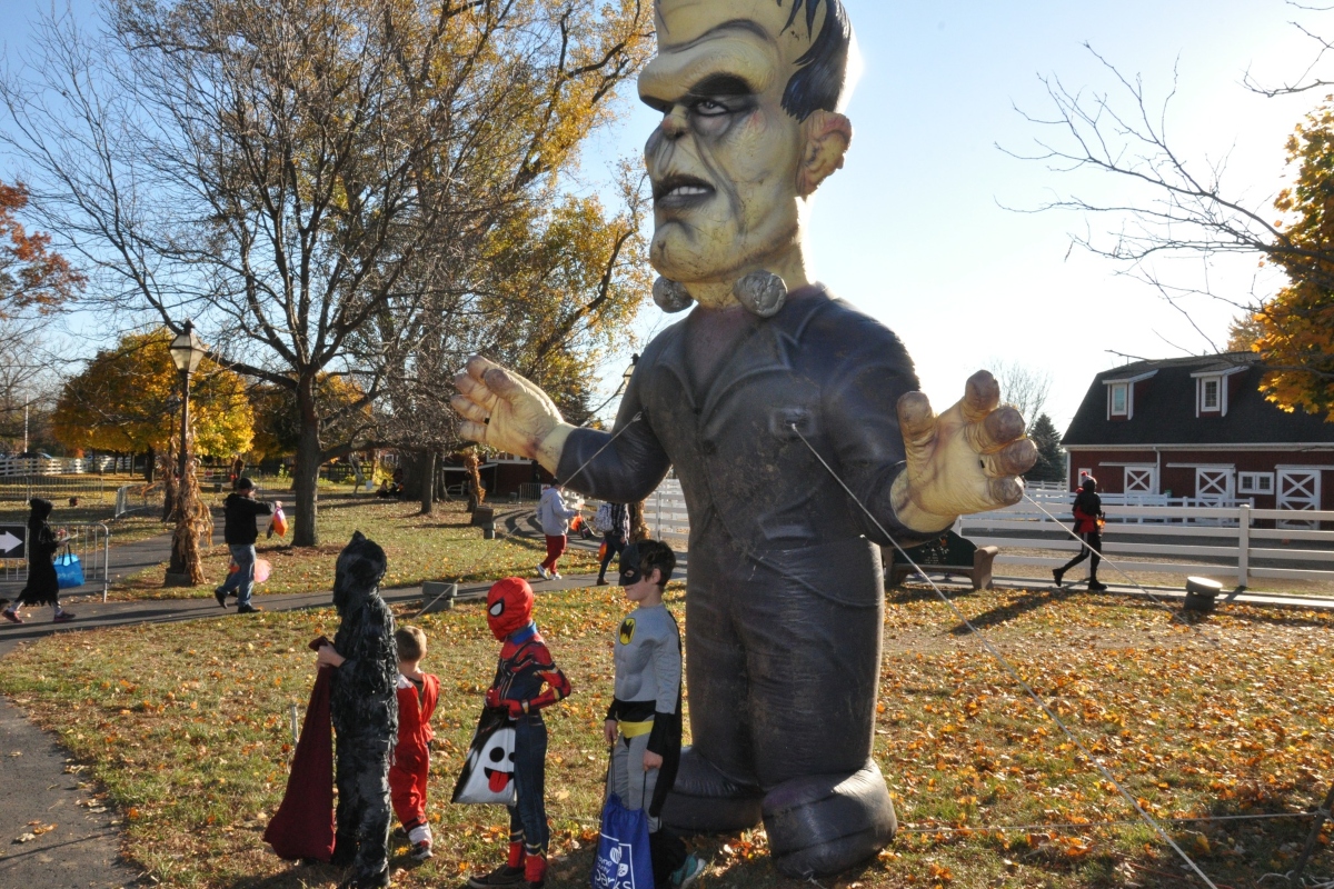 Boo Barn - LittleGuide Detroit