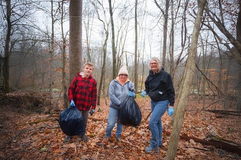 Earth Day Shoreline Cleanup: Lake Erie